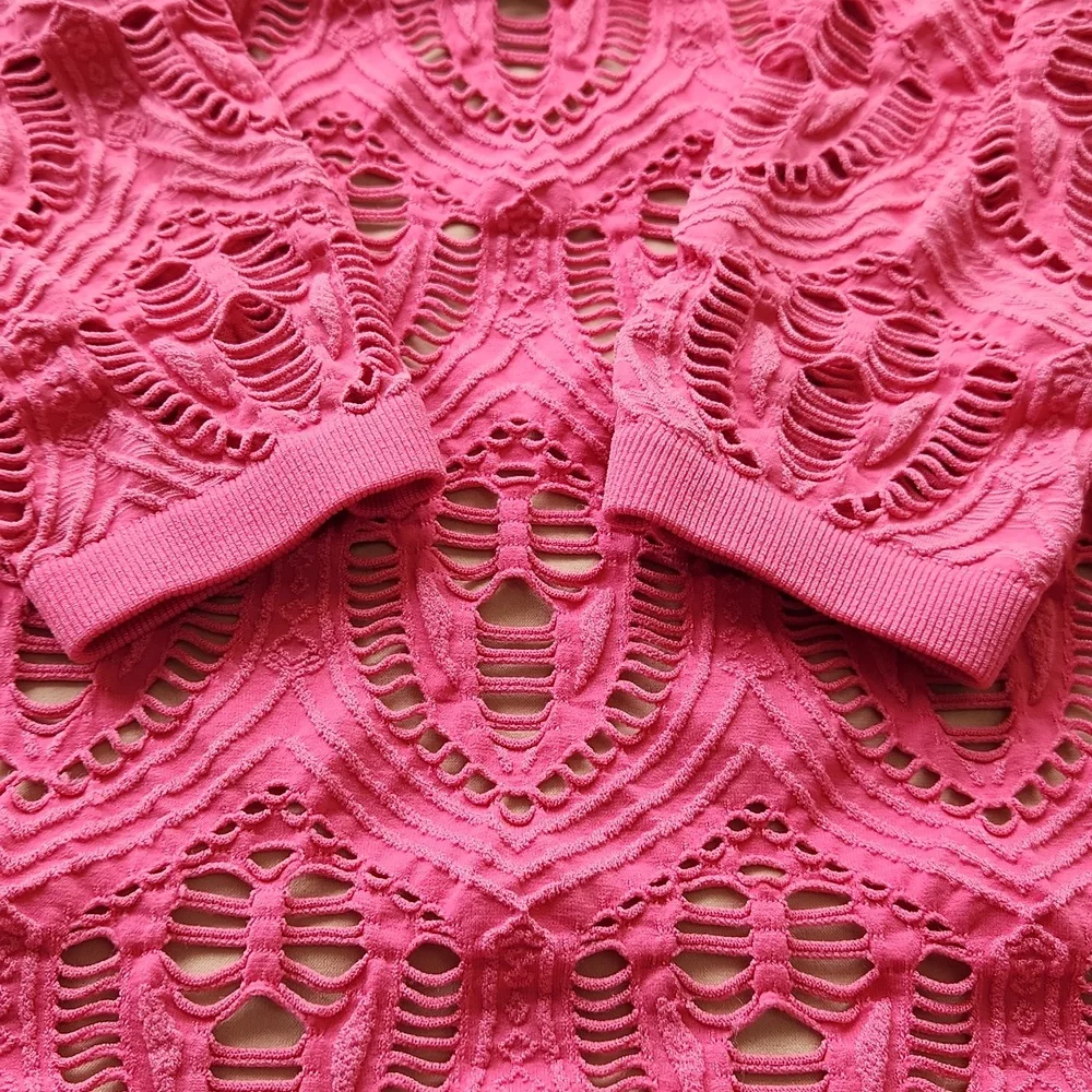 Bebe Lace Overlay Fitted Long Sleeve Dress Pink Cream M L - Picture 9 of 15